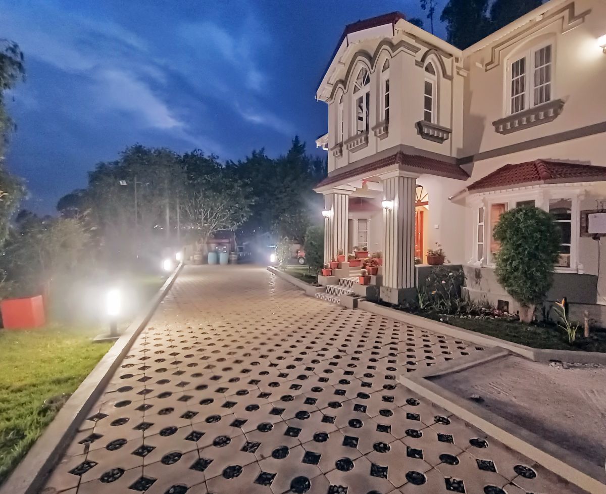 Luxury villa stay in Ooty